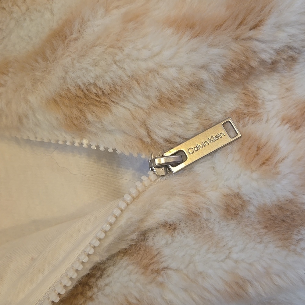 Calvin Klein Performance Cream/Tan Faux Fur/Fleece 1/4 Zip Lined Jacket - Picture 7 of 10